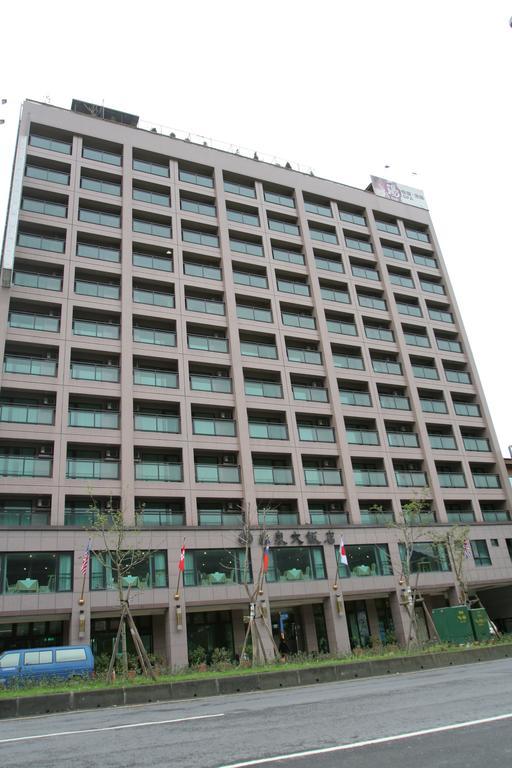 Yilan Sun Spring Resort מראה חיצוני תמונה