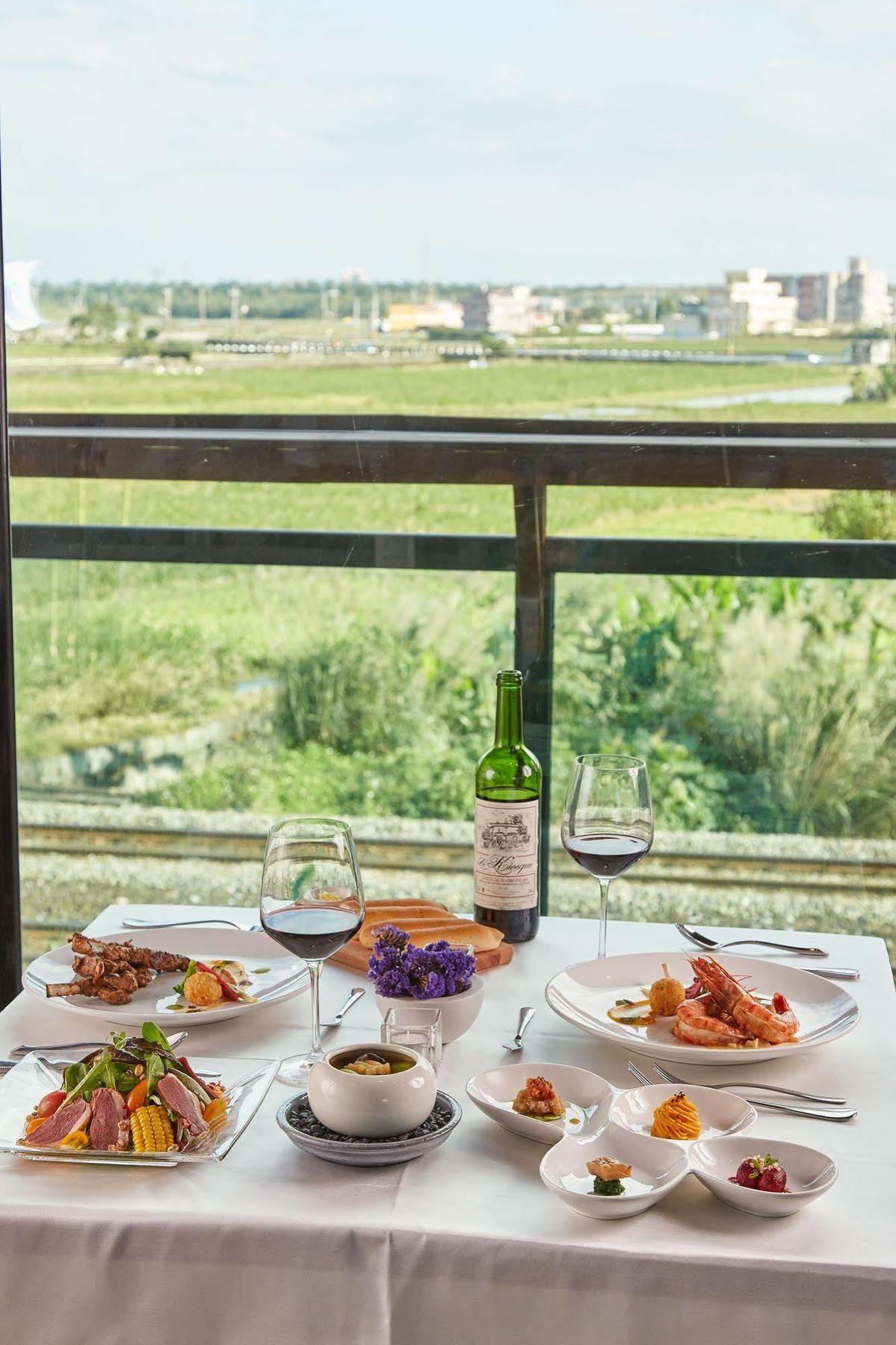 Yilan Sun Spring Resort מראה חיצוני תמונה