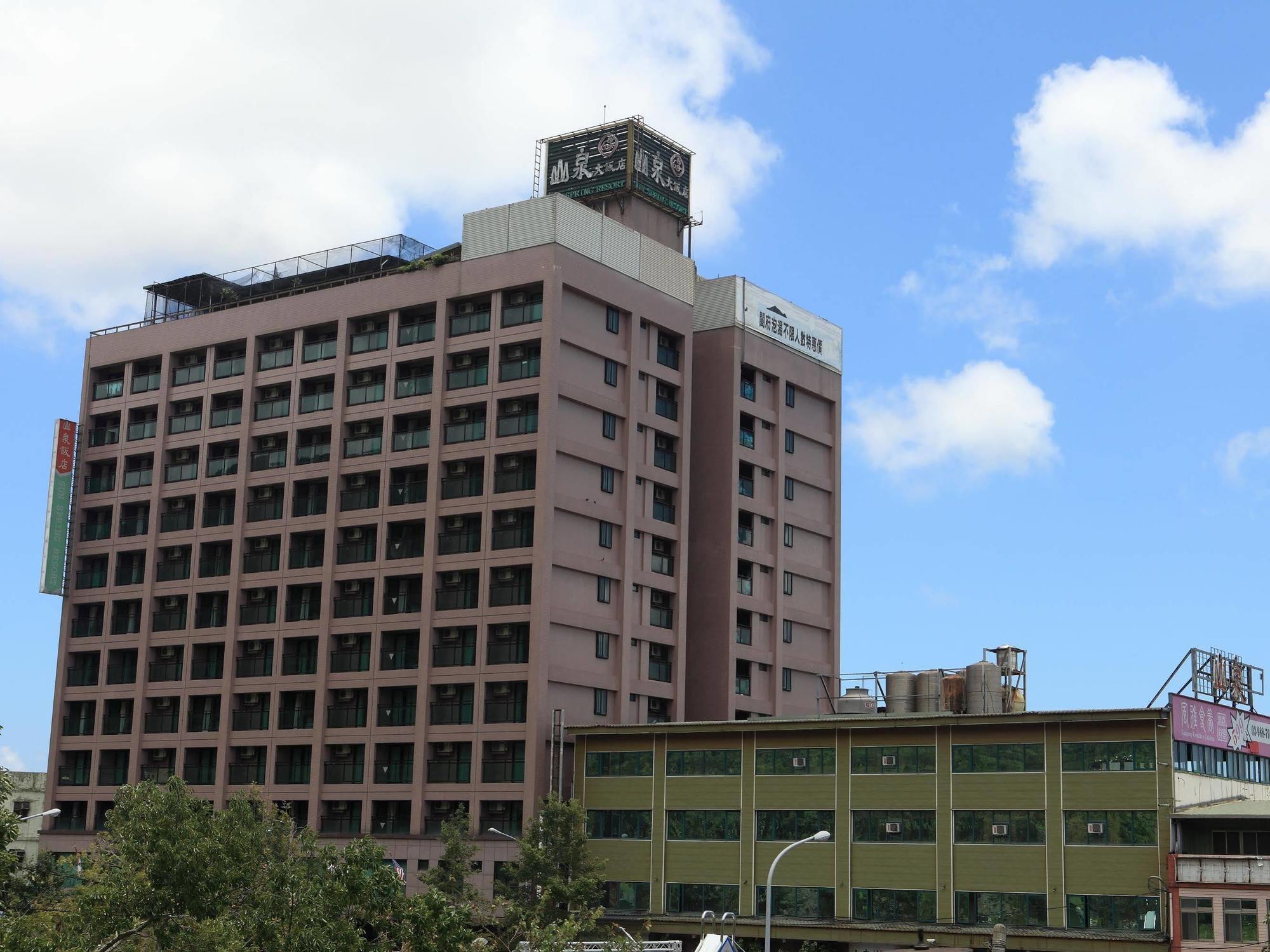 Yilan Sun Spring Resort מראה חיצוני תמונה