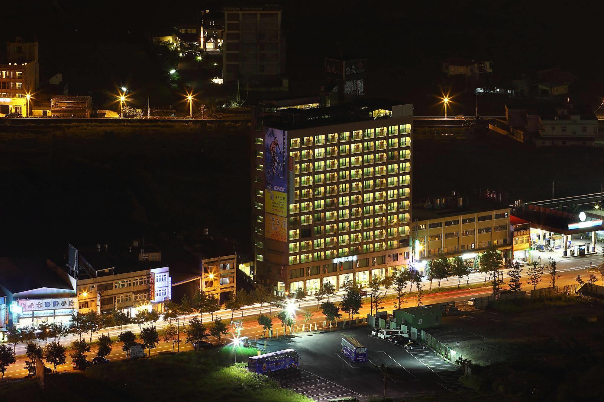 Yilan Sun Spring Resort מראה חיצוני תמונה