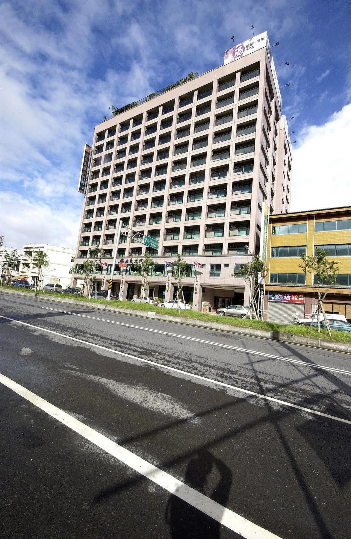 Yilan Sun Spring Resort מראה חיצוני תמונה